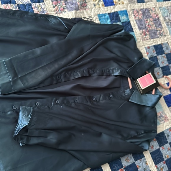 Never worn satin button front blouse - Picture 2 of 3